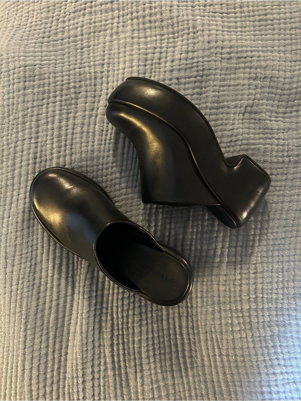 NEW Everlane Puffa Clog - Black Leather